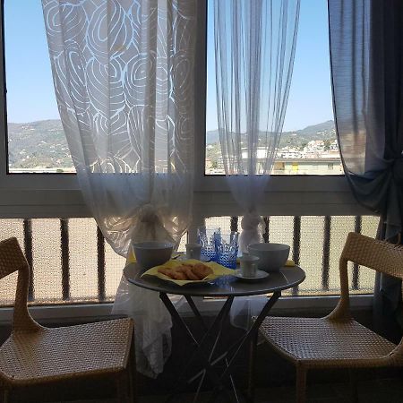 Apartamento Romantica Fuga Con Vista Panoramica Sulla Citta Di Savona Exterior foto