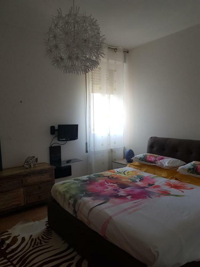 Apartamento Romantica Fuga Con Vista Panoramica Sulla Citta Di Savona Exterior foto
