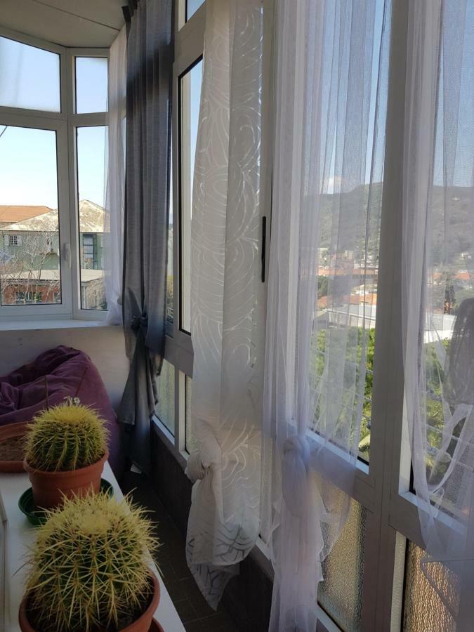 Apartamento Romantica Fuga Con Vista Panoramica Sulla Citta Di Savona Exterior foto