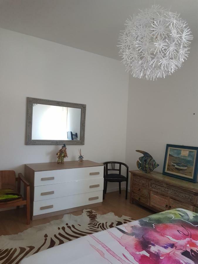 Apartamento Romantica Fuga Con Vista Panoramica Sulla Citta Di Savona Exterior foto